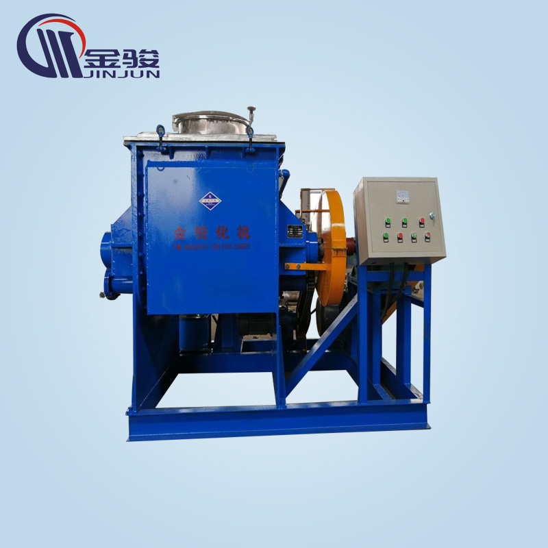 Extruder kneader under electric heating